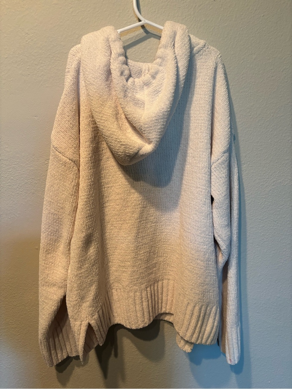 Peanuts Cream Hoodie with Red Lettering - Picture 4 of 4